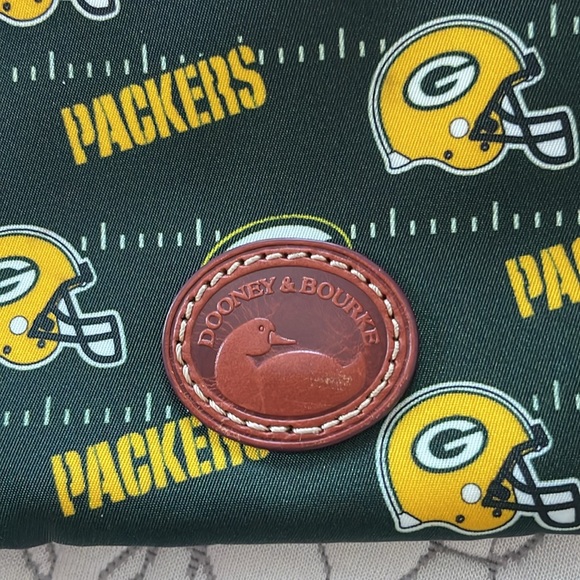 Dooney & Bourke Green Bay Packers Petite Crossbody - Picture 6 of 12